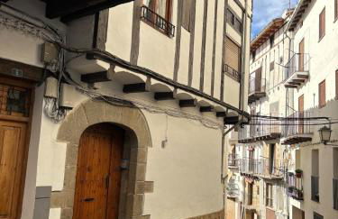 Céntrico apartamento en Morella - Foto 1