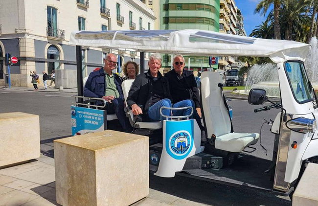 Tuk Tuk à travers la ville Alicante Tour - Photo 7