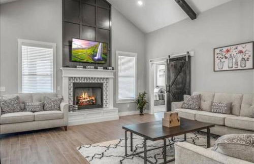 Just Like Home #6: Norman: It's Game Time (campus) - Foto 79