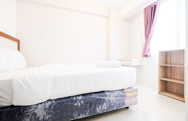 New & Clean Bassura City Apartment - Foto 9