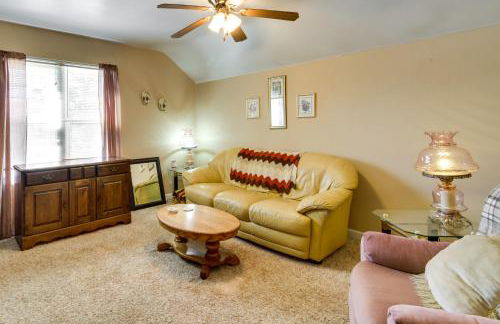 Rural Minnesota Apartment with Fire Pit - Foto 4