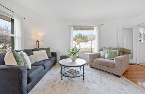 Sunlit Scandi Haven - Walk to Whitworth U & Shops - Foto 12