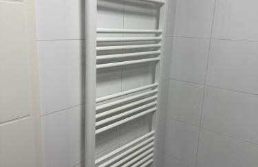 Im Tal 2 Haus - 2 WE, 5 SZ,3 Bäder, 11 Betten - Klimaanlage - Foto 9