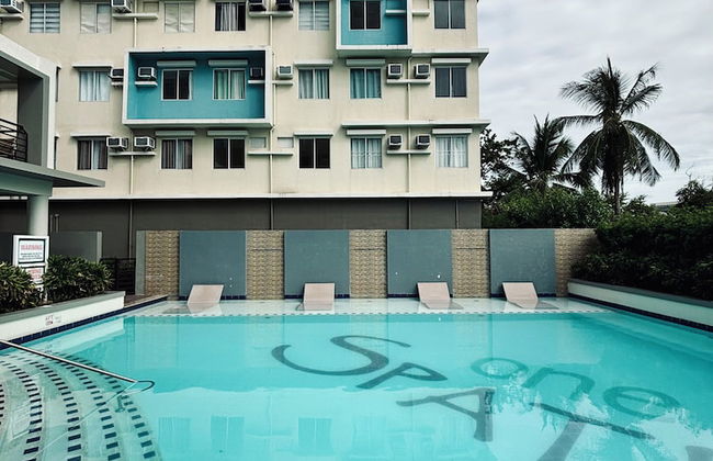 Ultra-spacious Two Bedroom - Foto 9