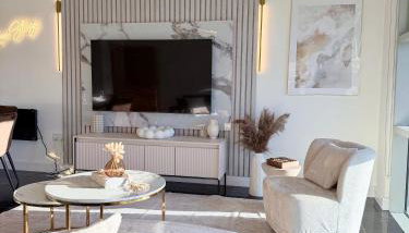 Lux 2-Bed City Centre Apartment Sleeps 6 Free Parking Balcony Near Leeds Station & Millennium Square view - Foto 2