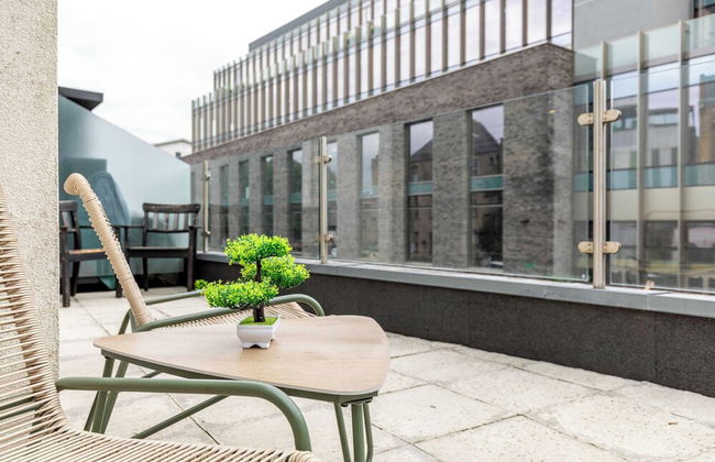 Beautiful Canal Side Notting Hill Abode With Terrace - Photo 19