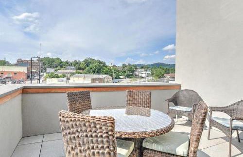 Luxe Townhouse with Garage and Terrace - Foto 31