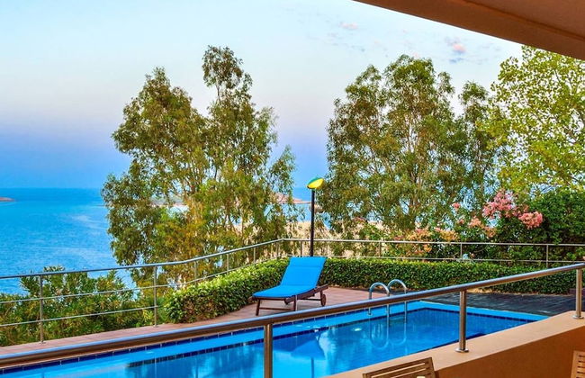 Chloe Seafront Villa - Photo 33