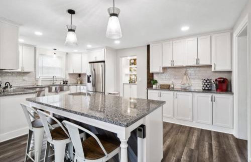 Countryside Getaway Large Shared Yard & Parking in Vermilion - Foto 17