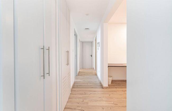 New Fully Upgraded - Central Located - Fits 6 - Photo 20