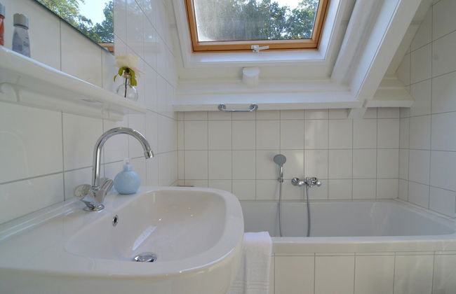 Spacious Holiday Home in Rekken With Hot Tub - Foto 20