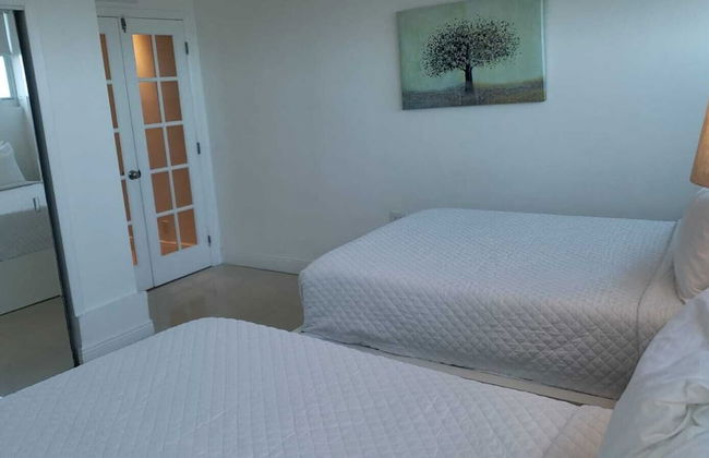 Castle Beach Club Apartments - Photo 45