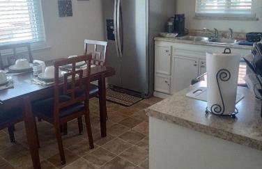 Franklin Apt - Photo 6