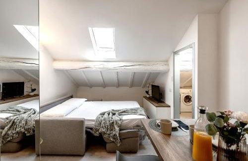 StayEasy Corso Como 9 - Attic studio apartment - Foto 3