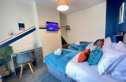 Kimberworth 4 Bedrooms House 8 Beds Close to M1 Suitable For Longer Stay - Foto 3