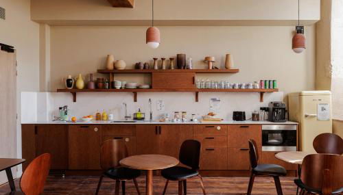 Hôtel Cloître - Entrée autonome, réception en ligne - Encore Mieux - Foto 4