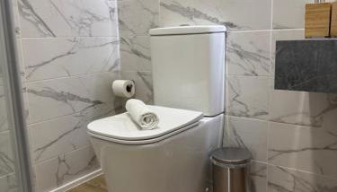 Estupendo Apartamento a 5 min caminando de la Estación de Bus y Tren María Zambrano - Foto 5