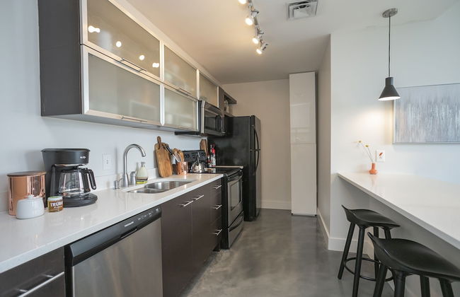 Sleek Furnished Modern Downtown Condo - Foto 14