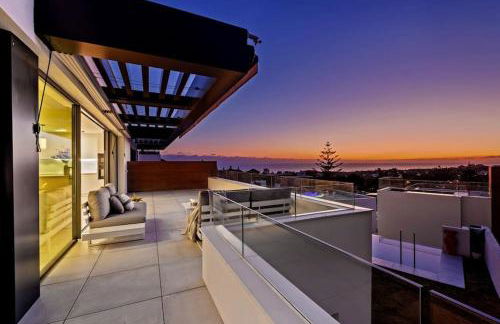 Penthouse Panorama - Photo 25