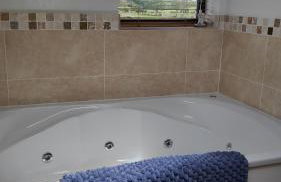 The Cow Hide @ Mill Burn Hollow. - Foto 27