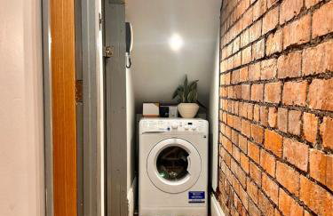 The Connaught Suite - Inc Private Hot Tub - Photo 10