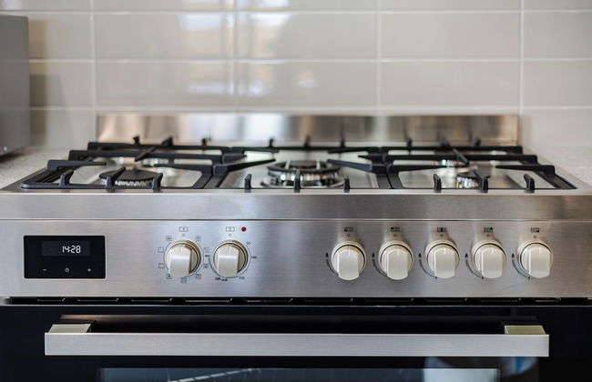 StayAU Charming 4BR Retreat Wyndham Vale - Foto 34