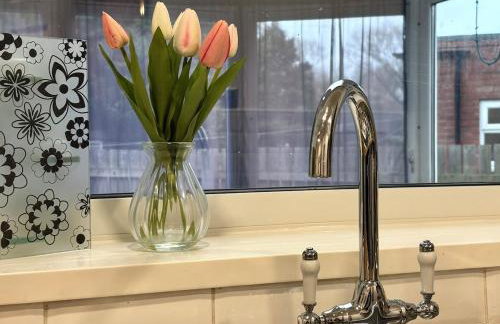 HNFC Stays - Home Away Wallsend - Photo 2