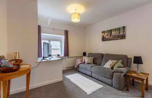 Charming Historic Stay - Cosy Flat with parking - Foto 8