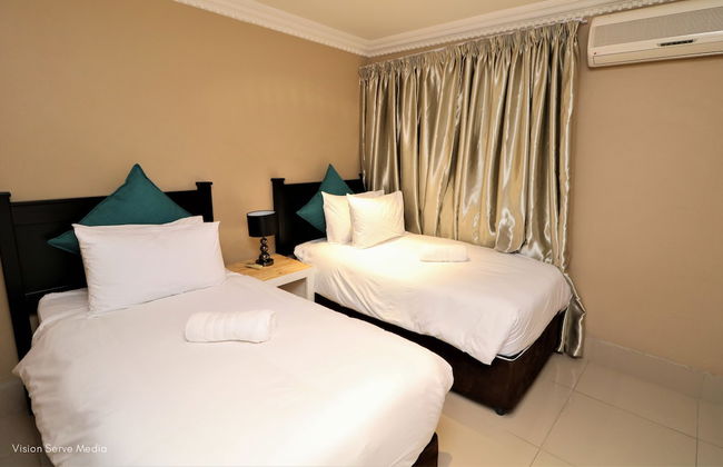 1 Bedroom Luxury Apartment - Photo 6