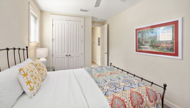 1381 Laurel Grove 3 Bedroom Home by RedAwning - Foto 5, Habitación