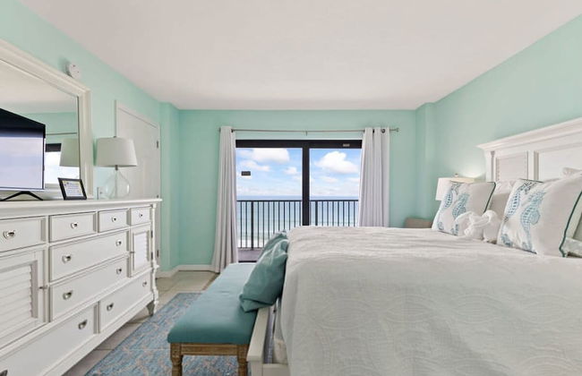 Top Floor Oceanfront Condo w Pool Beach Access - Foto 13