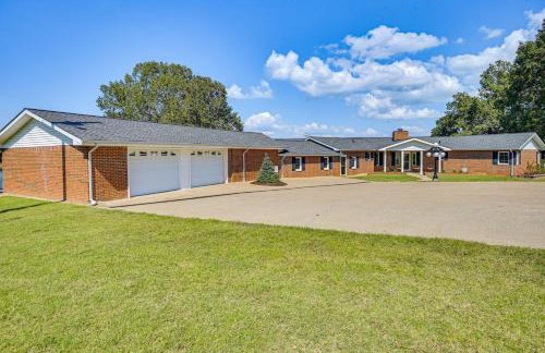 Edgewater on Kentucky Lake with Hot Tub and Games - Foto 38