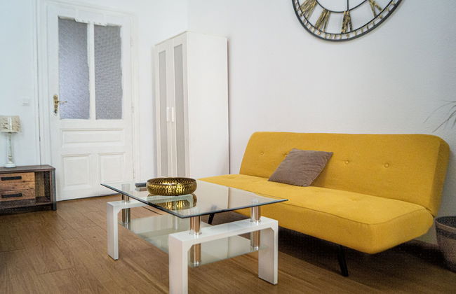 Vibrant Apartment Near Downtown - Foto 17