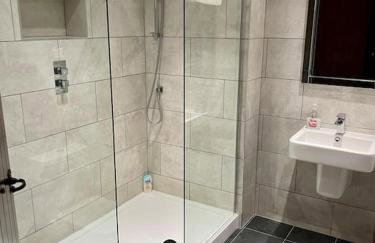 Outstanding 6 Bedroom House Cotton End, Bedford - Foto 57