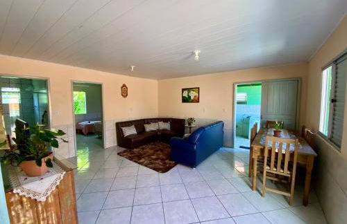 Casa Privativa com Varanda Gourmet e Churrasqueira- Pet Friendly- Wi-Fi e Garagem - Photo 4