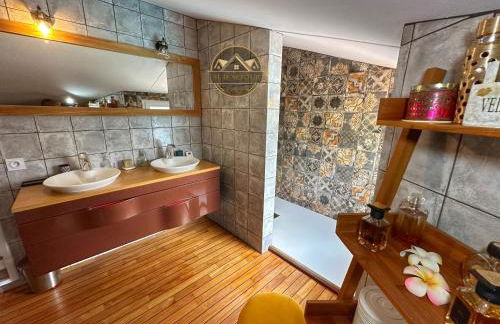 MAS M - Villa d'exception - Piscine - Jeux Enfants - BBQ - Plancha - Cheminée - Calme - 5 Chambres - SUDSEJOURCONCIERGERIE - Foto 24