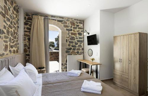 Villa Pasiphae - With Private Heated Pool - Photo 49