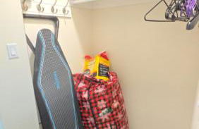 Staten Island Cozy Private 1-br Basement Apt close to NYC Family & Pet Friendly - Foto 14