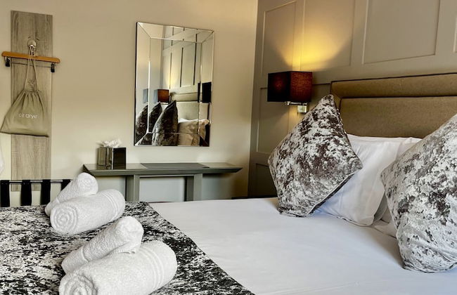 The Mews Boutique Apartments - Photo 3