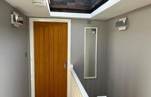 Entire Seaside Home 6 Private BedRooms Sleeps 10,4 Minute Walk To Station - Foto 38