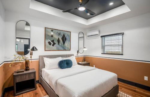 HTX Ultra Chiic Suite #1 - Photo 25