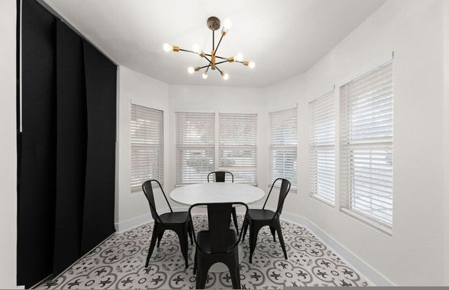 Spacious 6 Bed House Airport Pet Friendly AFB - Foto 30