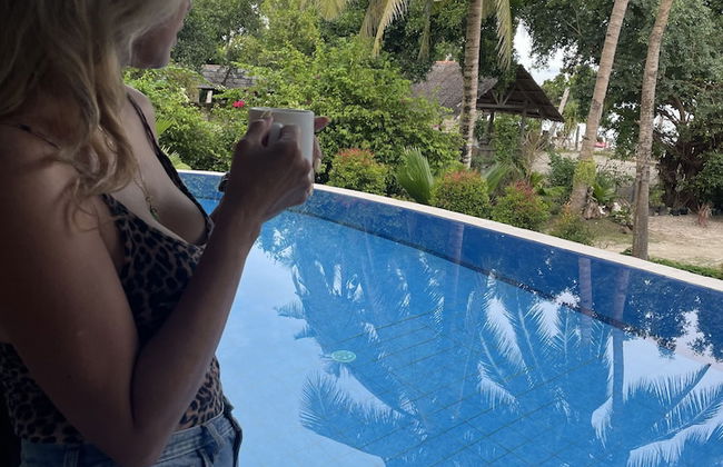 The Whitehouse by the Sea - Photo 34