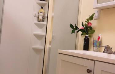 private & Quiet unit D Bed & bath - Foto 12