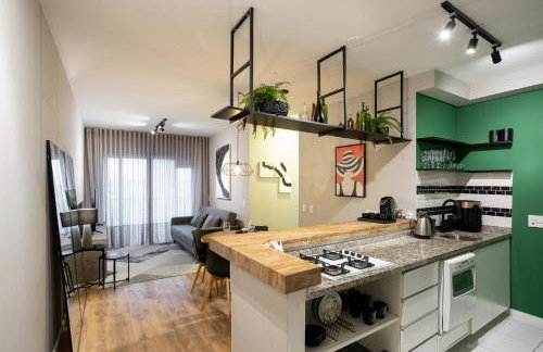 Apto 1802 com Piscina e Academia 2 Quartos Ar Condicionado no Centro Cívico com Garagem - Foto 12