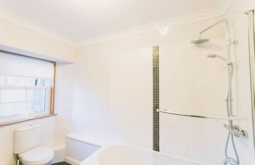 Factors House - A comfy cottage in countryside park with WIFI and access to bar and pool - Foto 13