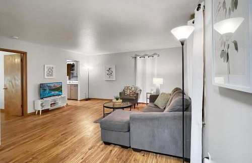 Family Friendly 3 BR 2 Bath Duplex Sleeps 9! - Foto 11