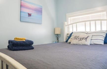 Sister Lake Cottages - Unit 4 - Photo 13