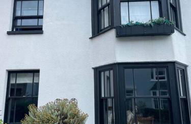 Lovely Charmouth cottage with log fire & garden close to beach - Photo 11