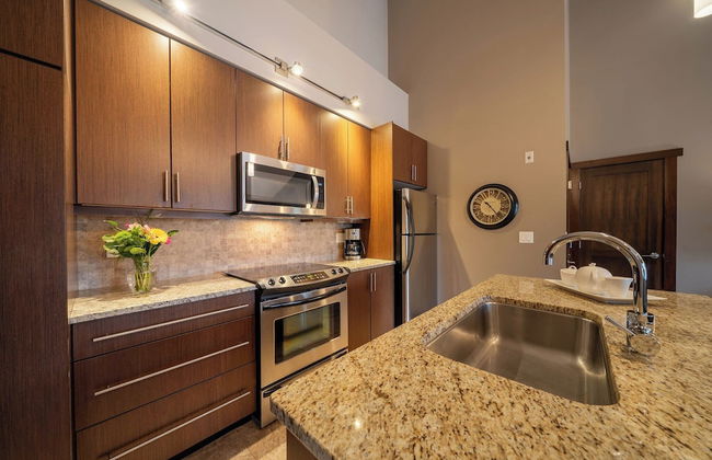 Sunrise Ridge Waterfront Resort - Photo 57